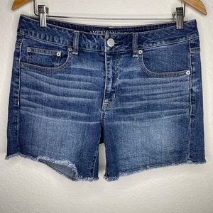 American Eagle Women’s Boy Midi Denim Jean Shorts Distressed Raw Hem Size 8